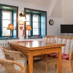 Hansen Hof 2 *